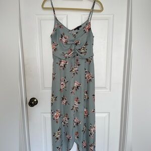 ‼️NWOT: Three Pink Hearts Floral Maxi Dress in Green - M